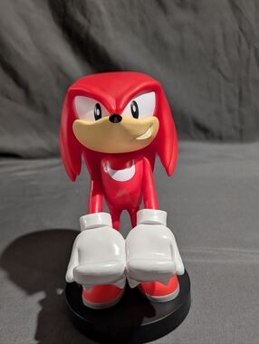Sonic The Hedgehog Knuckles Cable Guy Controller And Phone Holder